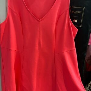 Torrid Women's Vibrant Pink Tank Top